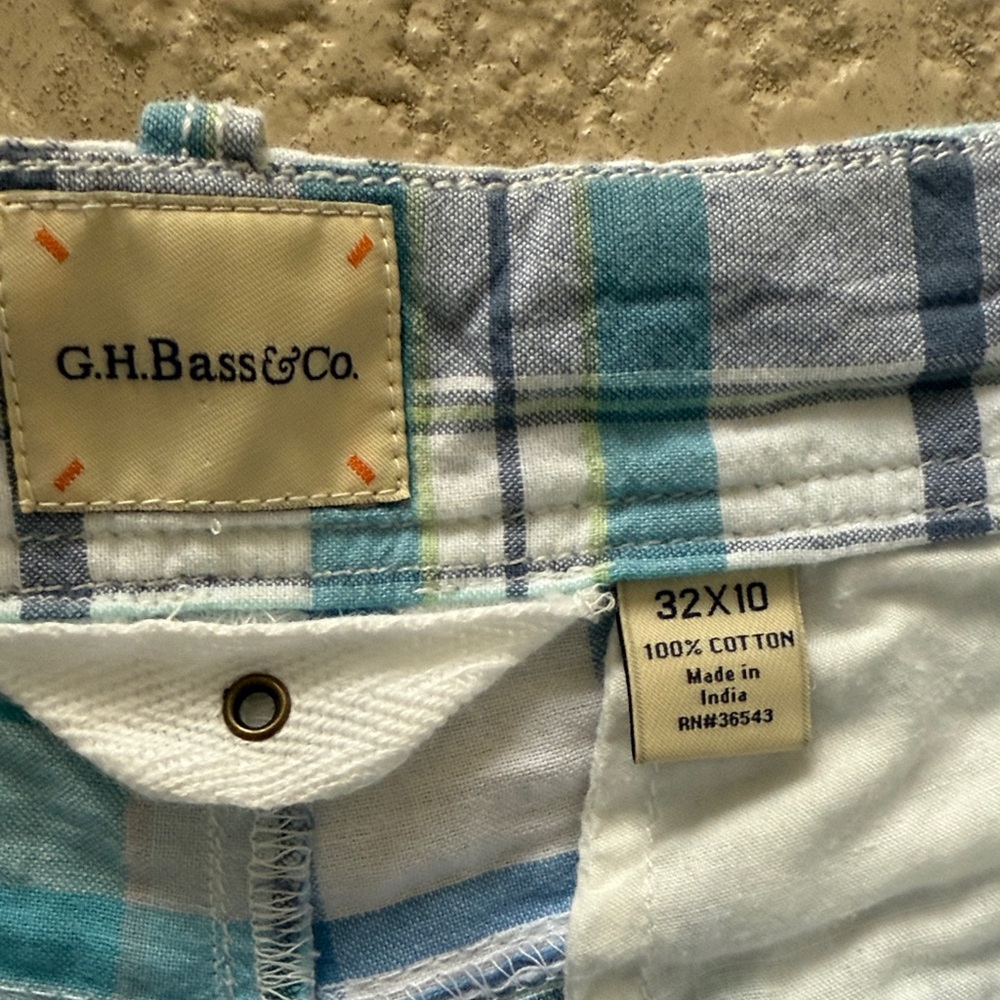 VTG GH Bass Madras Men's Multi-Color Plaid Flat Front Shorts - Picture 2 of 5
